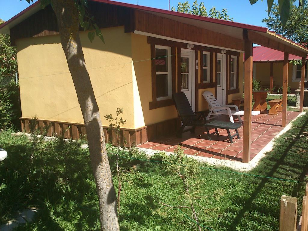 Camping Cubillas Cubillas de Santa Marta Pokoj fotografie