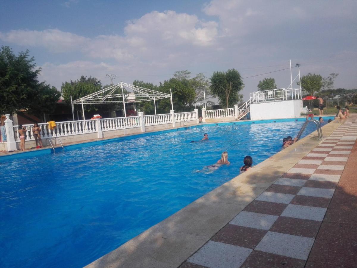 Camping Cubillas Cubillas de Santa Marta Exteriér fotografie
